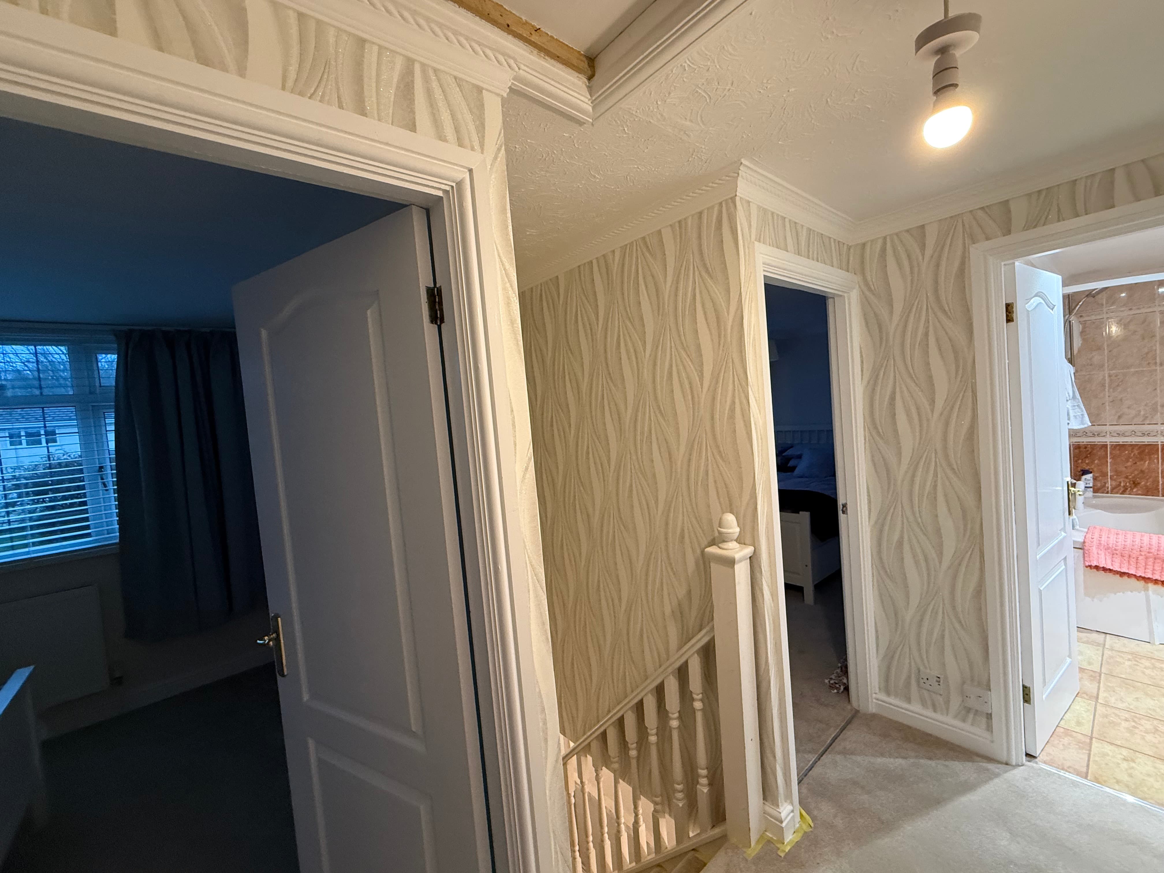 Hallway wallpaper decorating